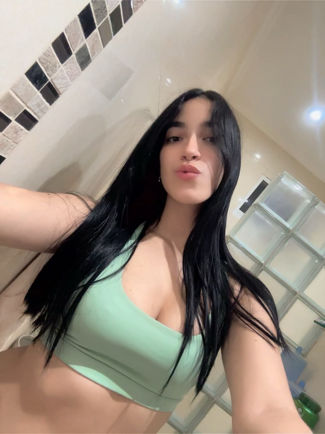 Valen, verified video chat profile
